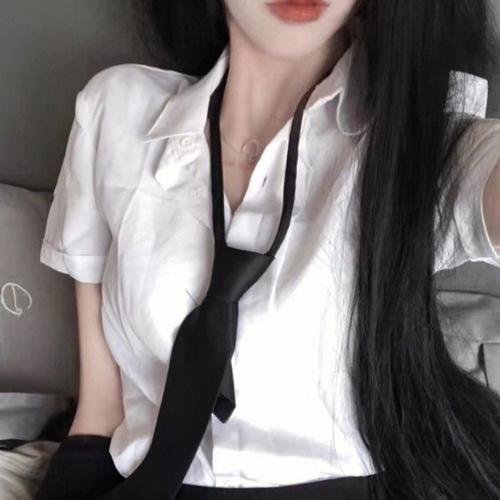 蕾丝炸弹